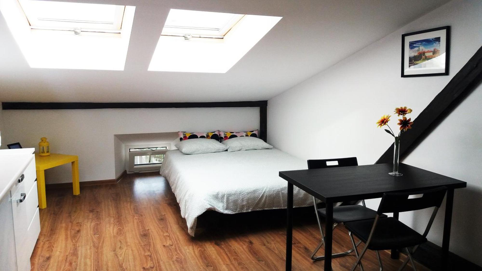 Nice Attic Studio Close To Old Town Air Conditioning - Klimatyzacja クラクフ エクステリア 写真